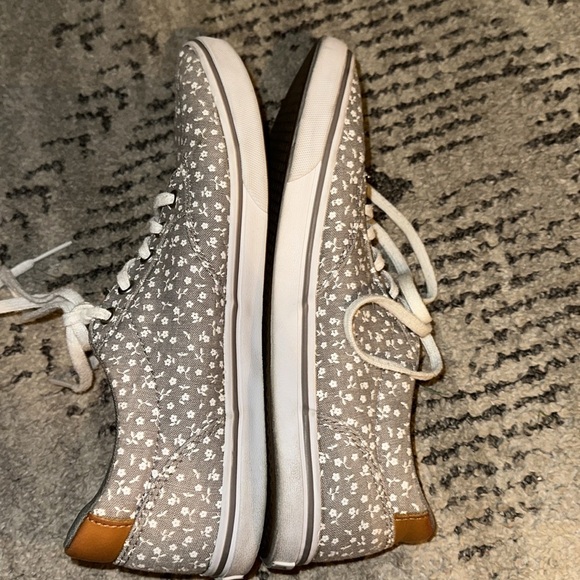 Vans Grey Flower Patterned Lace Up Shoes size 8.5 - Picture 3 of 7